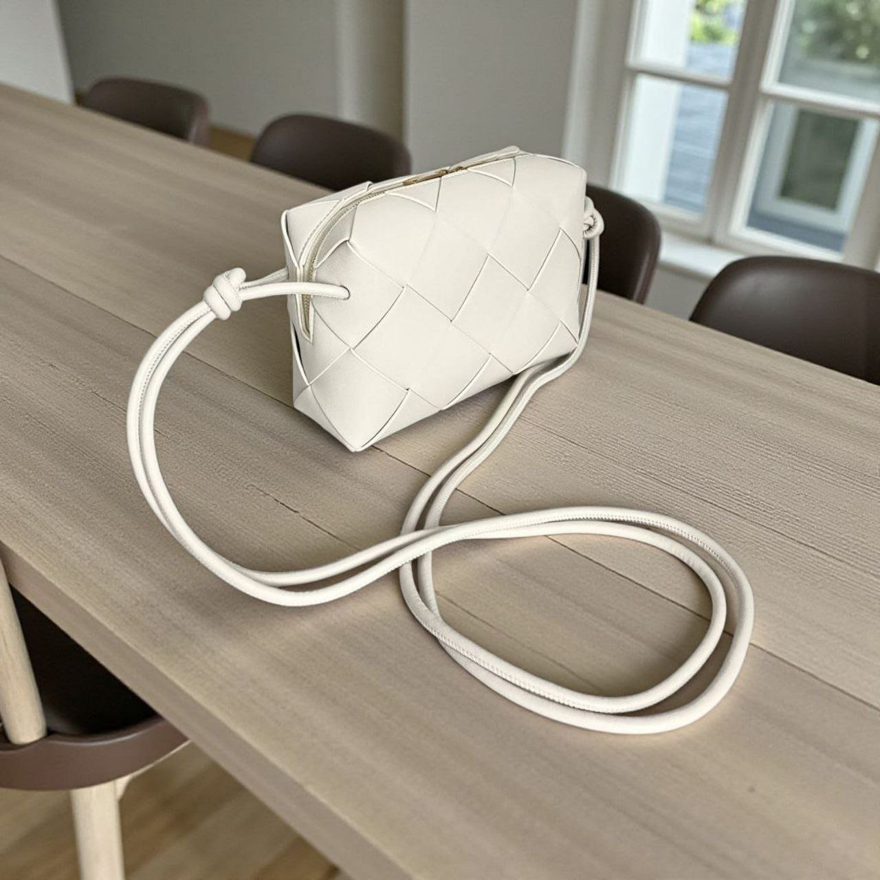 fauna white.jpg 121jpg