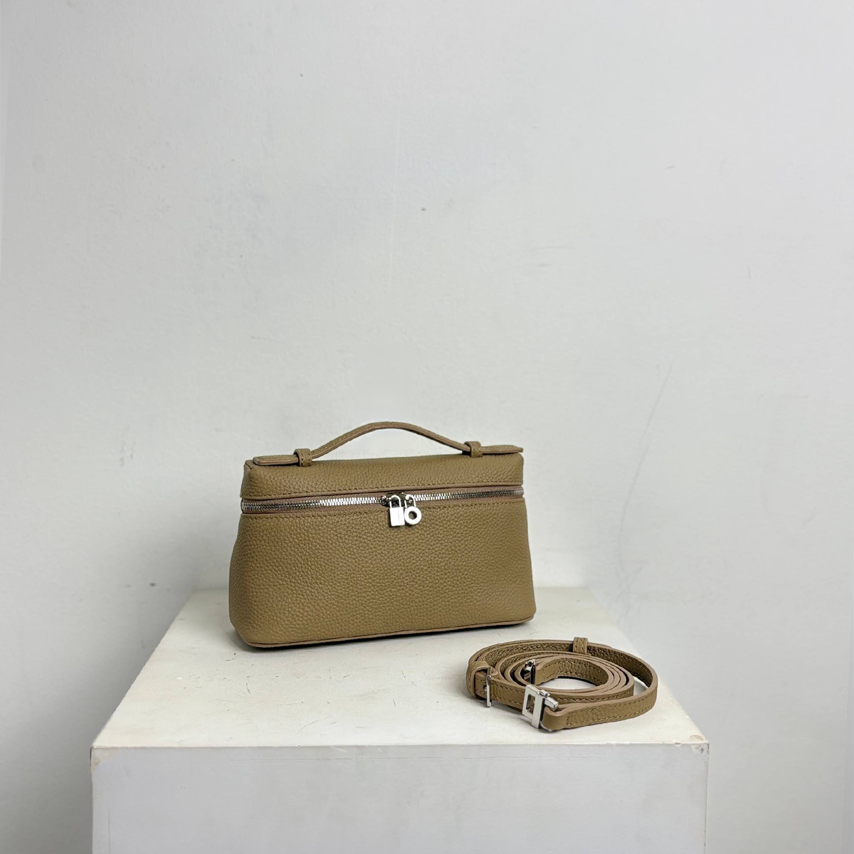 dalas taupe.png 2