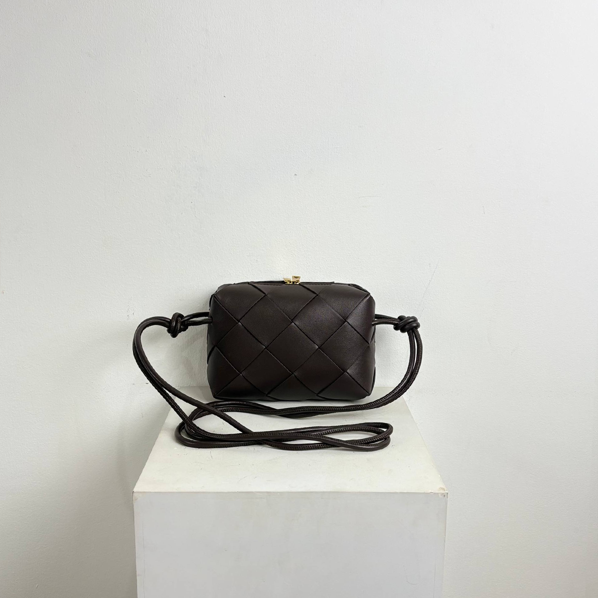 FAUNA DARK BROWN.png 4