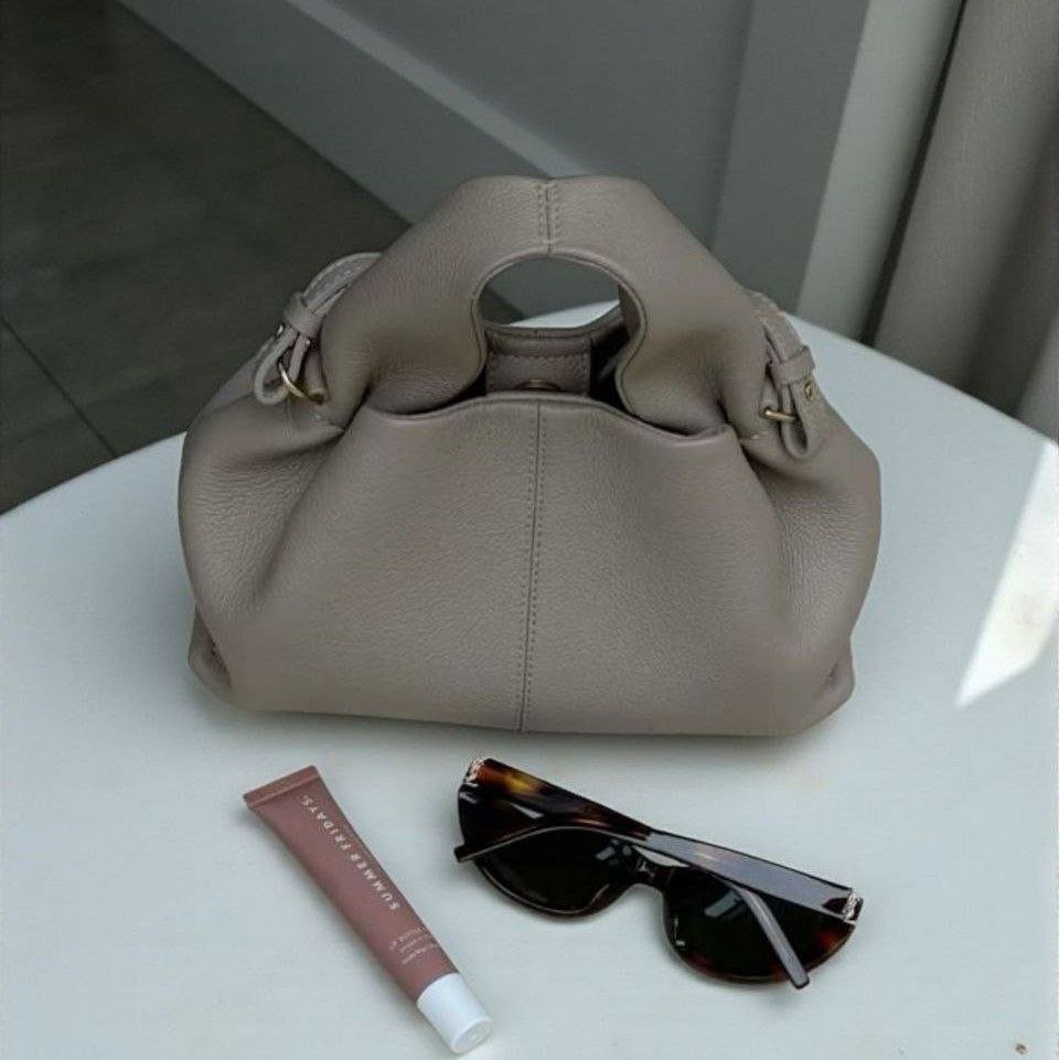 fayer light grey.jpg 2