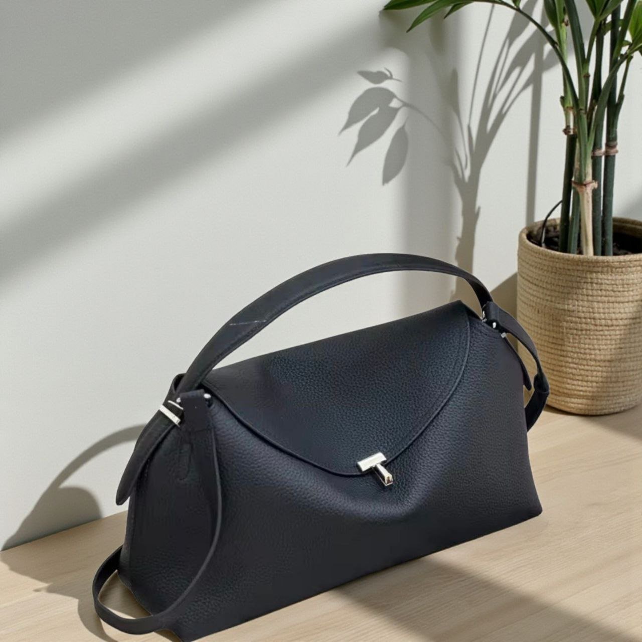 galley black.jpg 11g