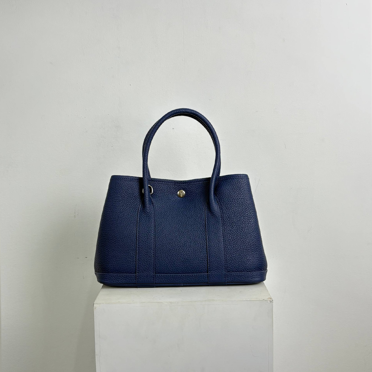 RAENA DARK BLUE.png 10