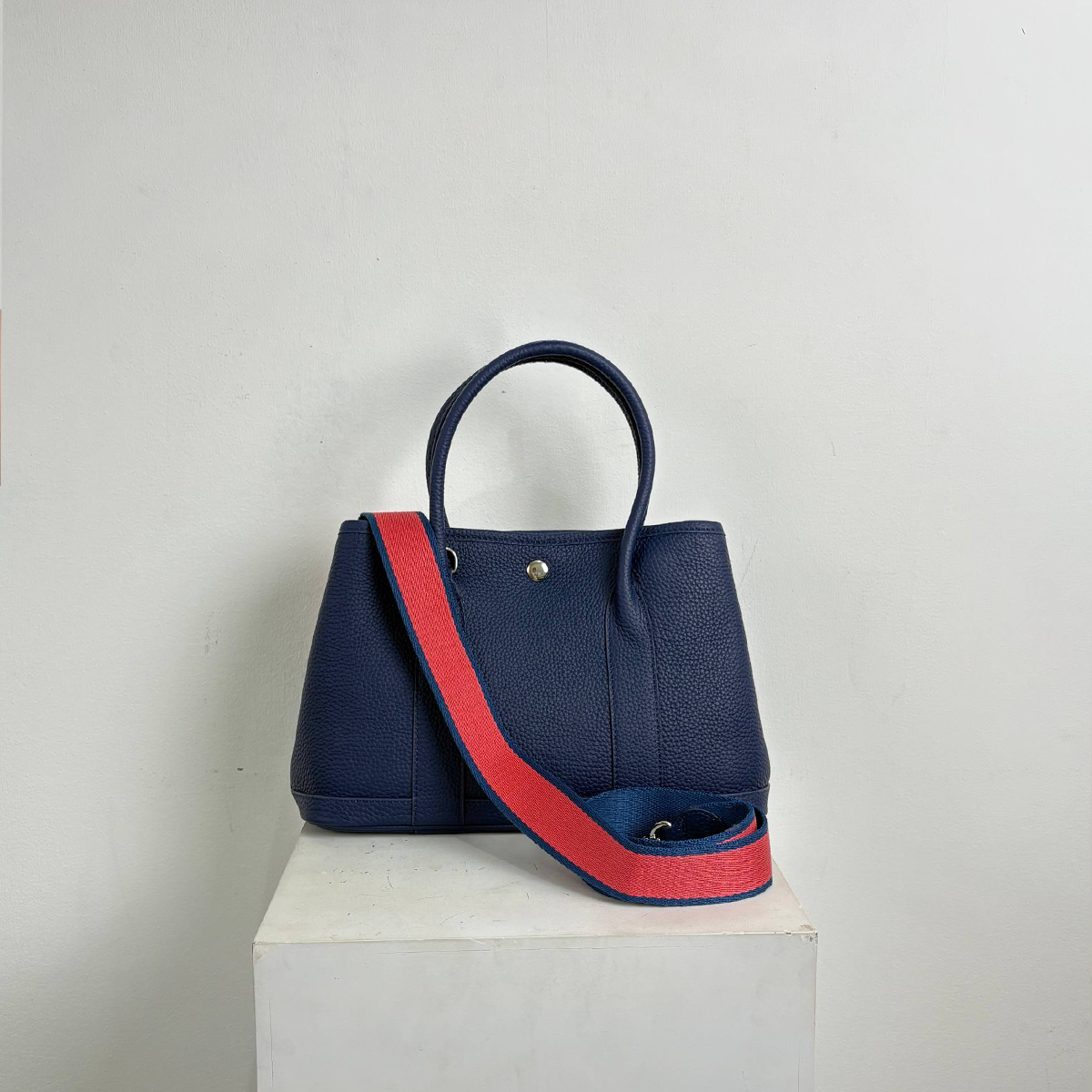 RAENA DARK BLUE.png 3
