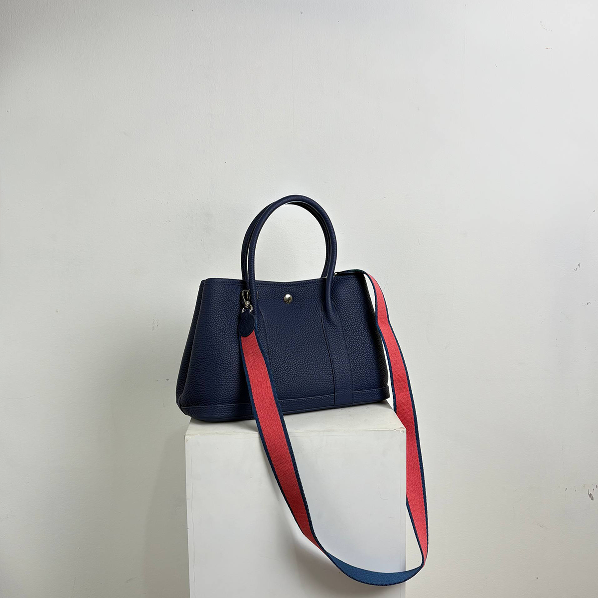 RAENA DARK BLUE.png 6