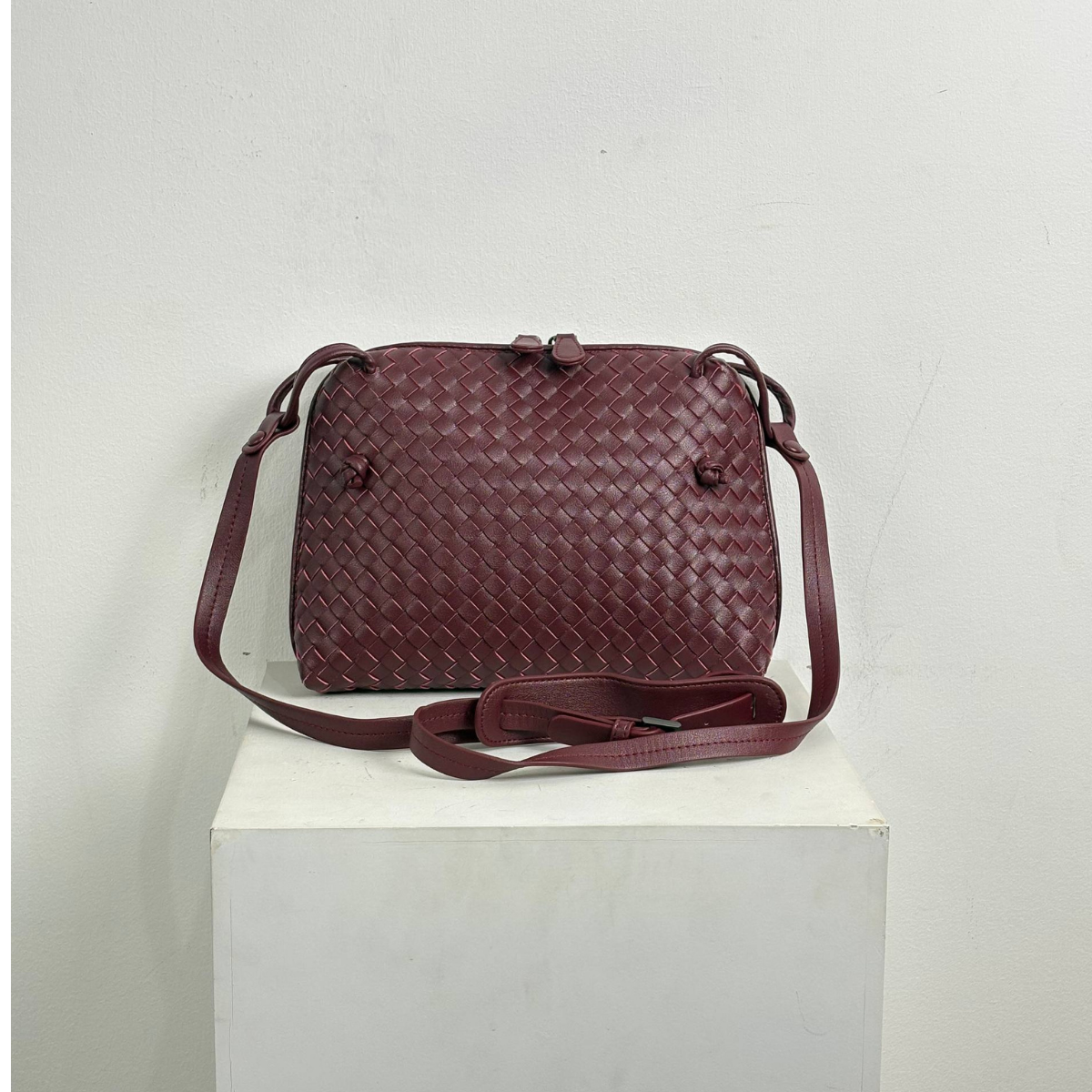 LWB-01MR JANIS MAROON COLOR HIGH QUALITY LEATHER WOVEN SHOULDER AND SLING BAG