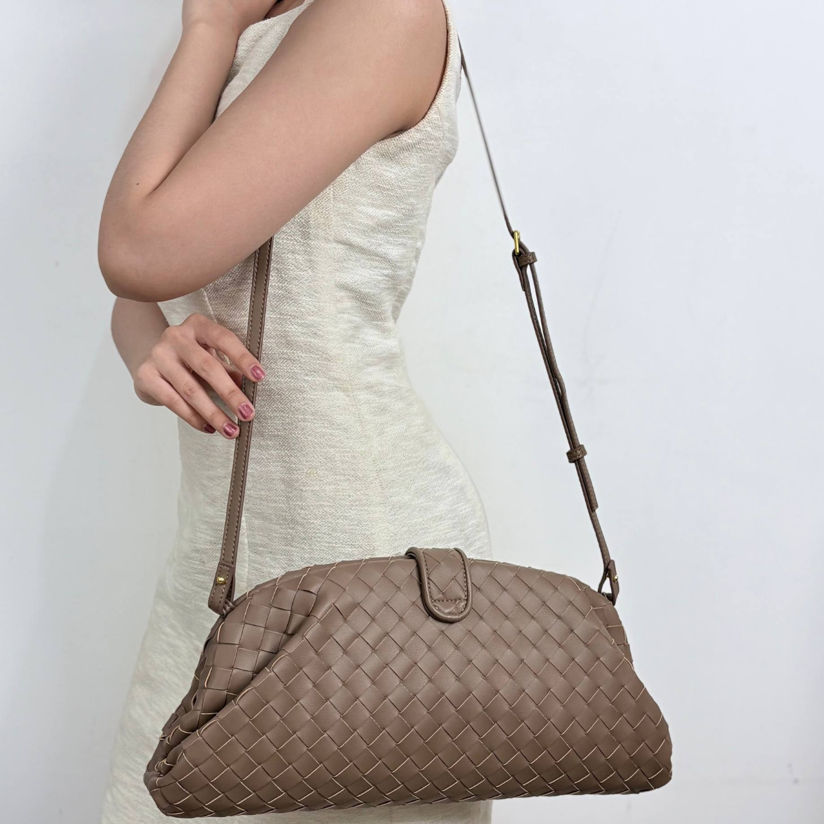 TALIA TAUPE ON MODEL 8