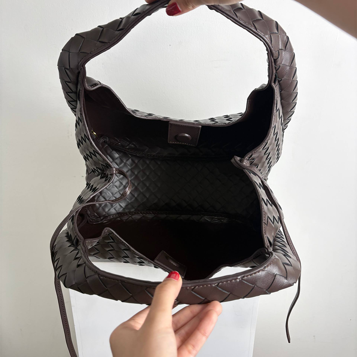 gahyaka dark brown