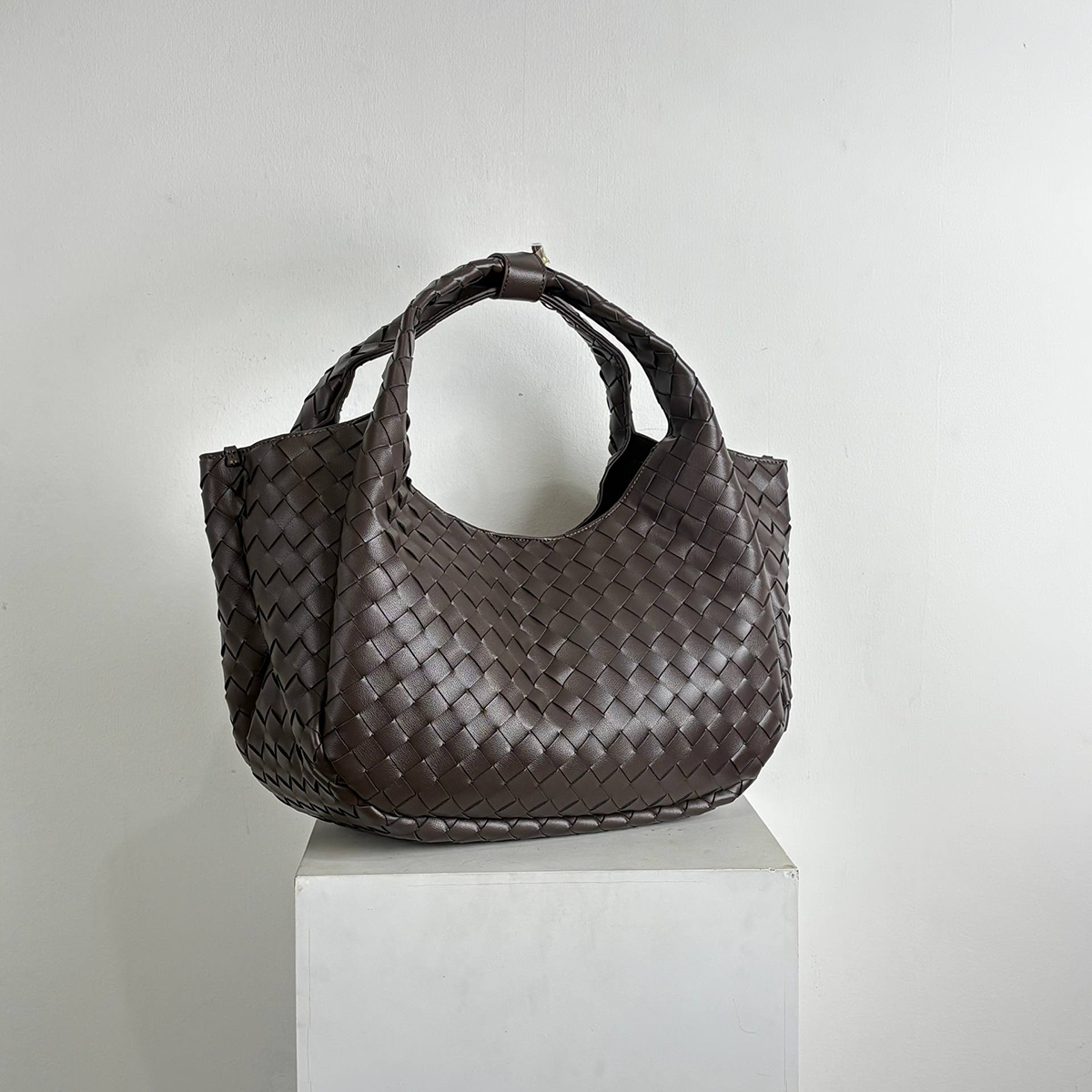 gahyaka dark brown.png 8