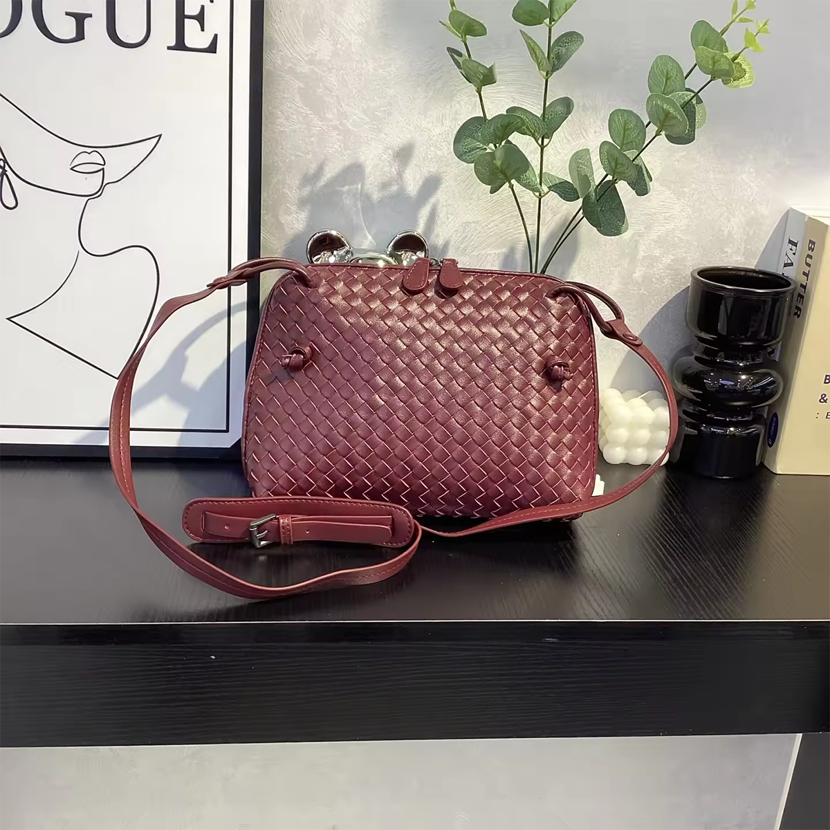 janis maroon