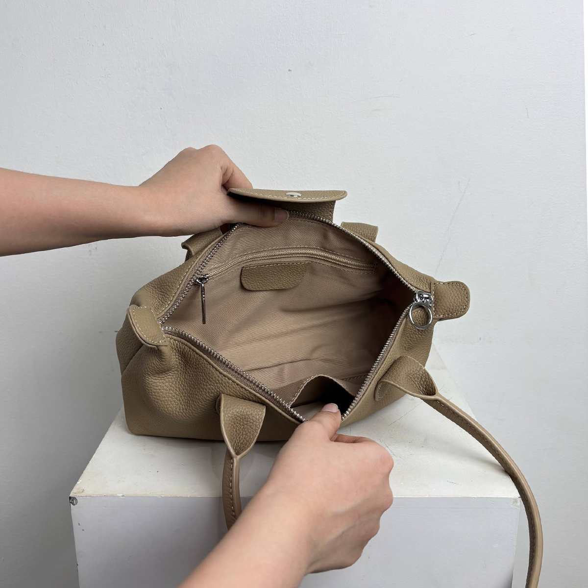 LEXA KHAKI