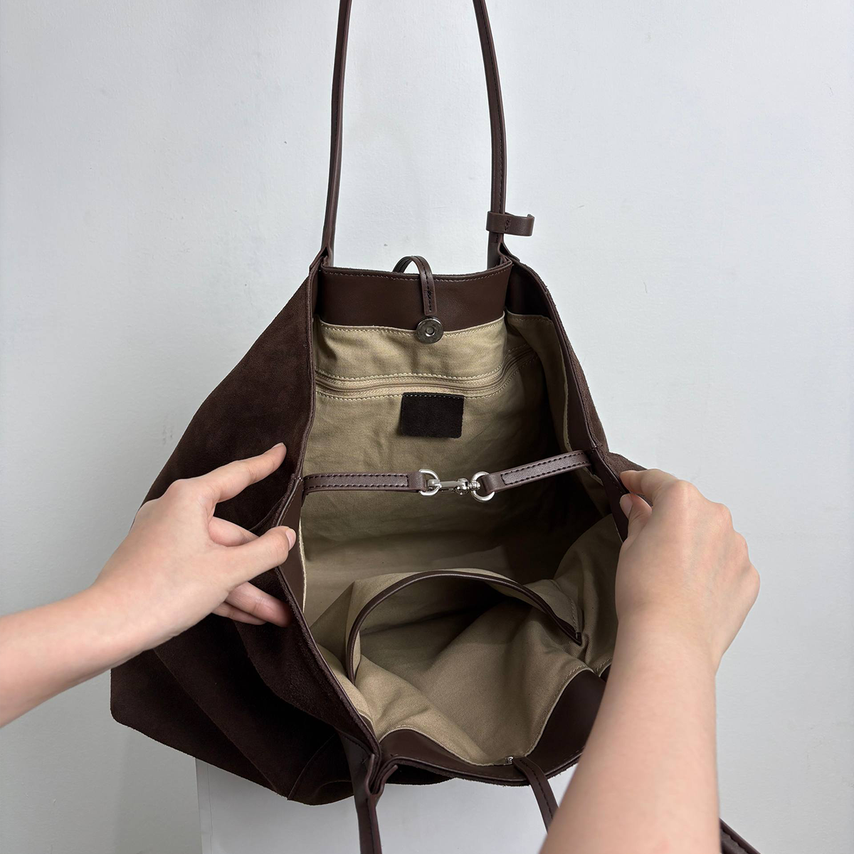 madira suede dark brown