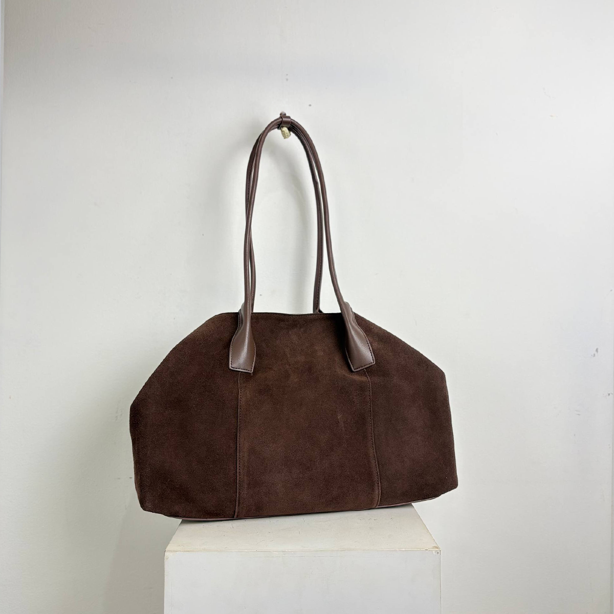 madira suede dark brown.png 4png
